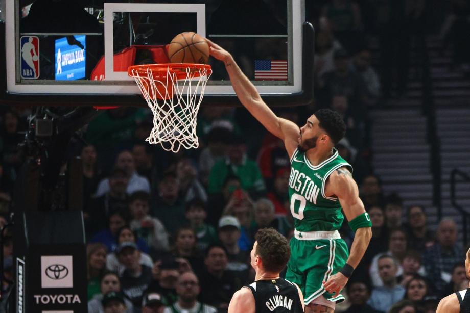 塔图姆30+9+9 凯尔特人轻取开拓者取5连胜