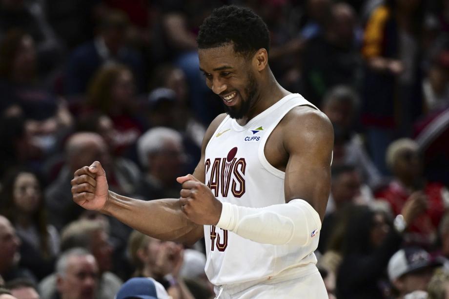 米切尔24+12哈登24+8 骑士主场击沉快船