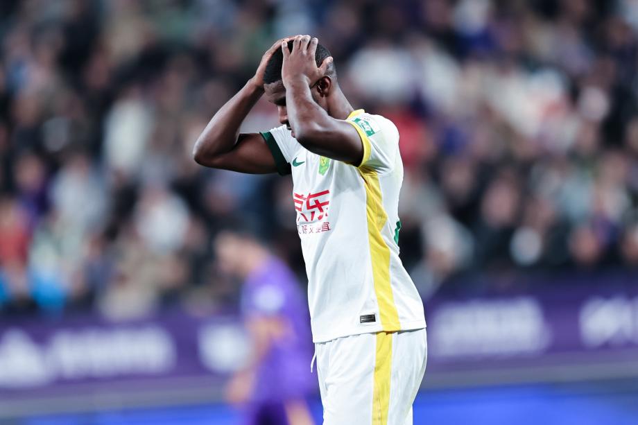 中超-基莱斯双响杨立瑜补时绝平 津门虎1-1国安