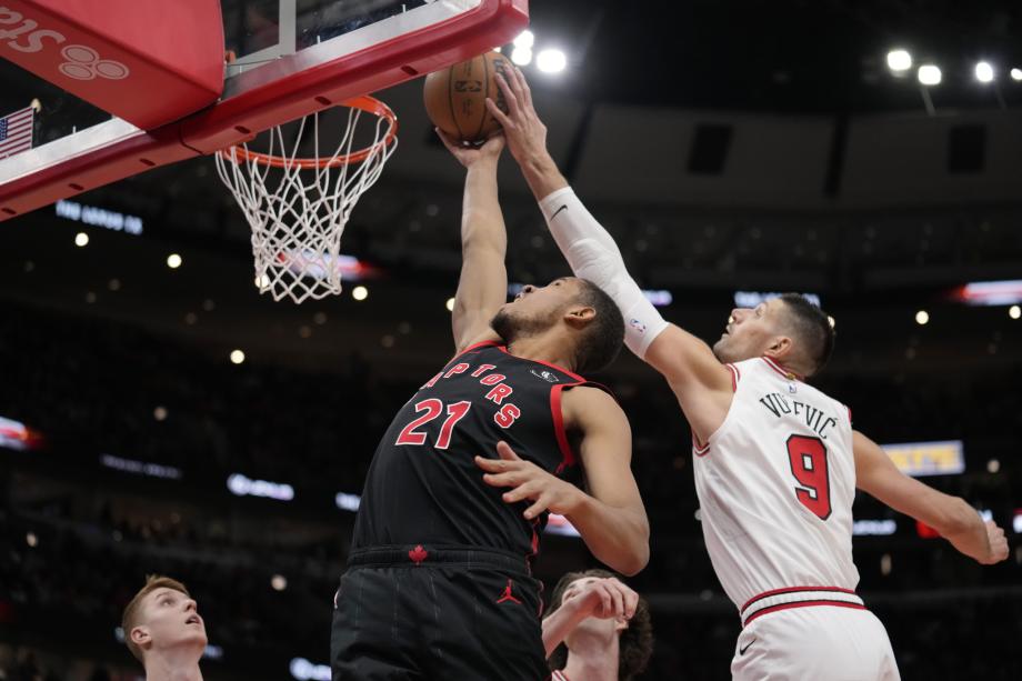 NBA-公牛137-118猛龙 科比-怀特28+3+6