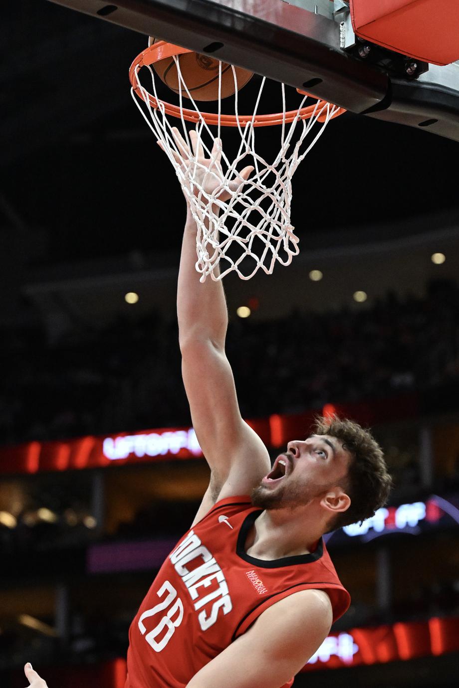 申京准三双格林22分 火箭大胜锁定季后赛席位