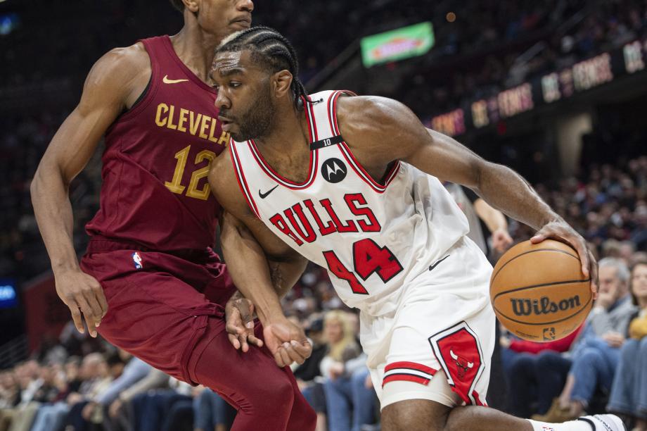 加兰28+5莫布利21分 骑士胜公牛锁定东部第一