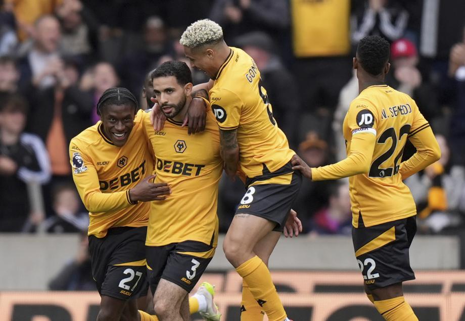 英超-努里传射建功 热刺客场2-4不敌狼队近6轮4负