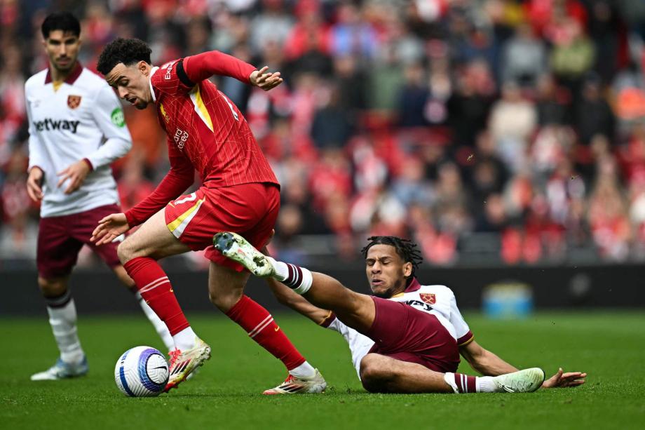 英超-迪亚斯破门范戴克制胜球 利物浦2-1西汉姆联