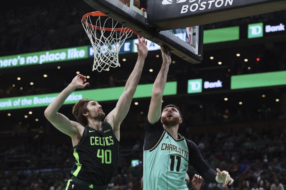 普理查德34+7 双探花缺阵绿军胜黄蜂