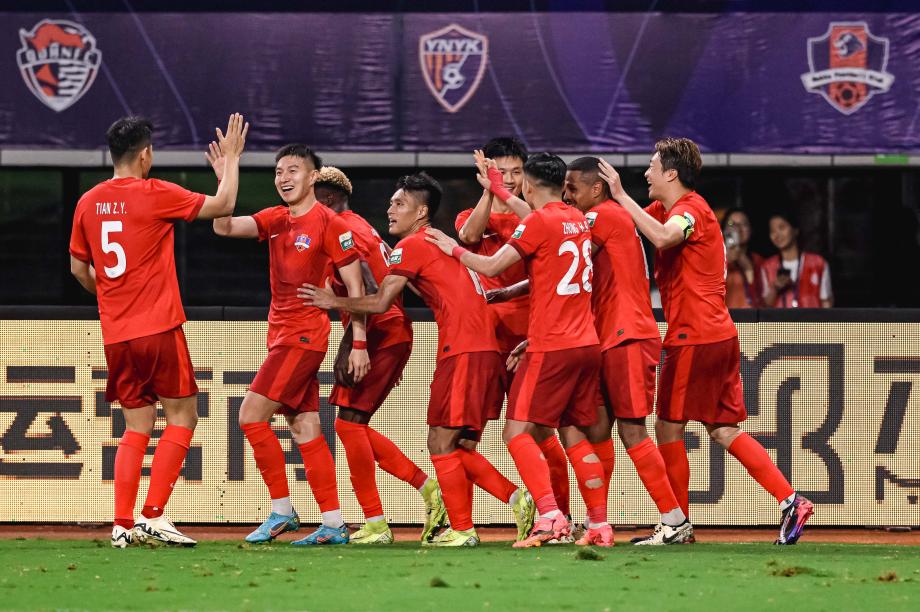 恩戈姆建功刘云进球 梅州客家胜深圳新鹏城