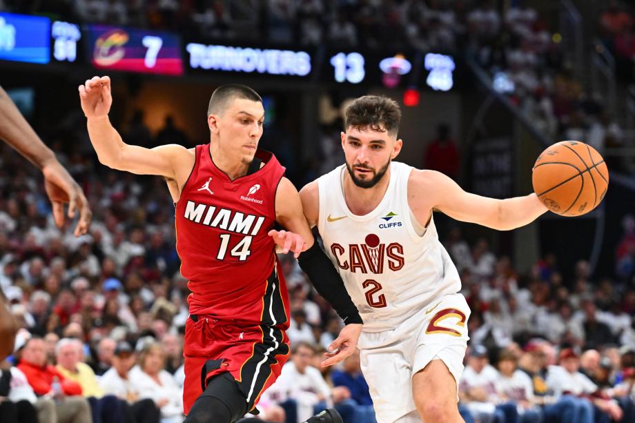 三剑客合砍85分 骑士胜热火大比分1-0领先