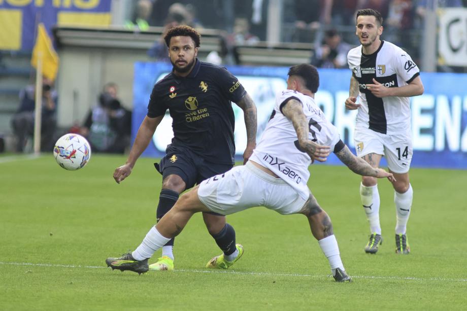 弗拉霍维奇伤退 尤文爆冷0-1不敌帕尔马