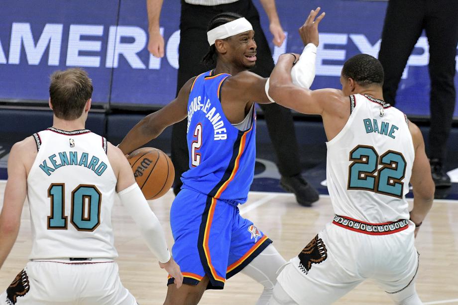 雷霆114-108逆转灰熊 亚历山大31分莫兰特伤退