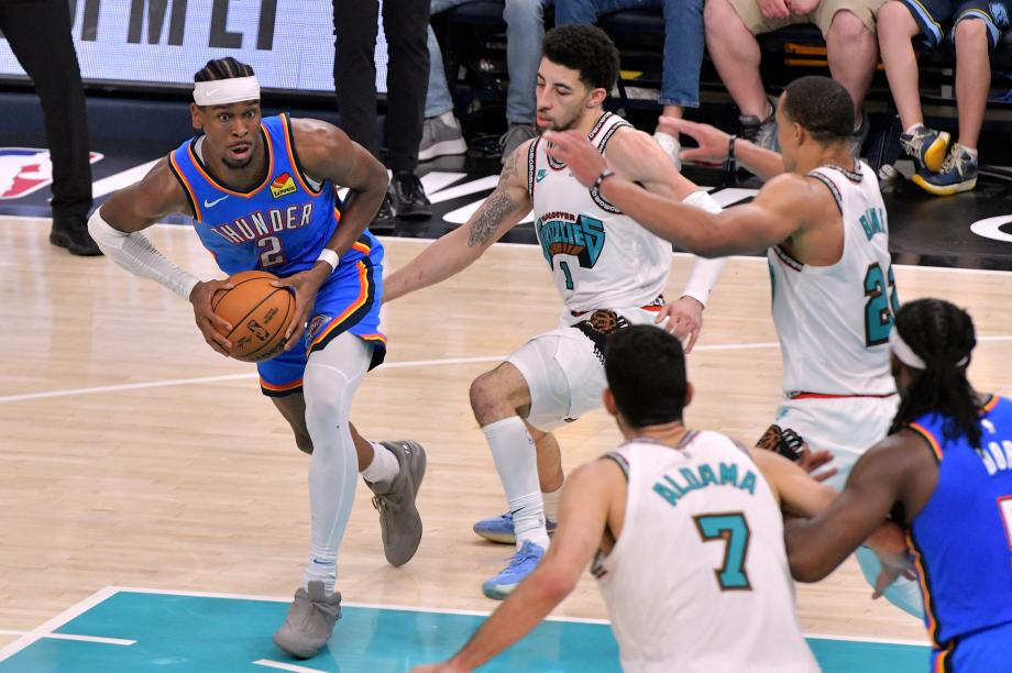 雷霆114-108逆转灰熊 亚历山大31分莫兰特伤退