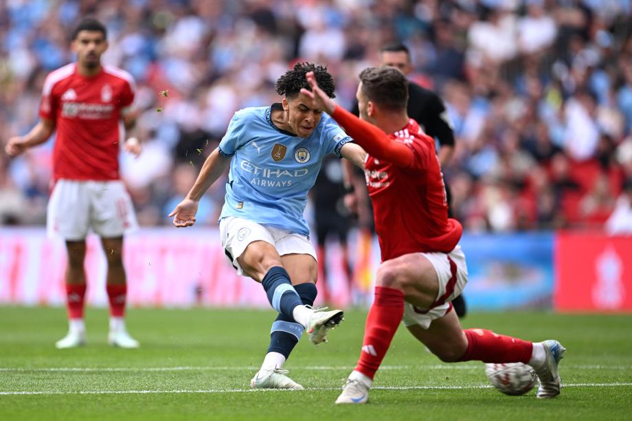 刘易斯格瓦迪奥尔破门 曼城2-0进足总杯决赛