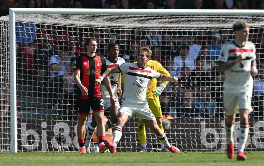 霍伊伦96分钟绝平 曼联客场1-1十人伯恩茅斯