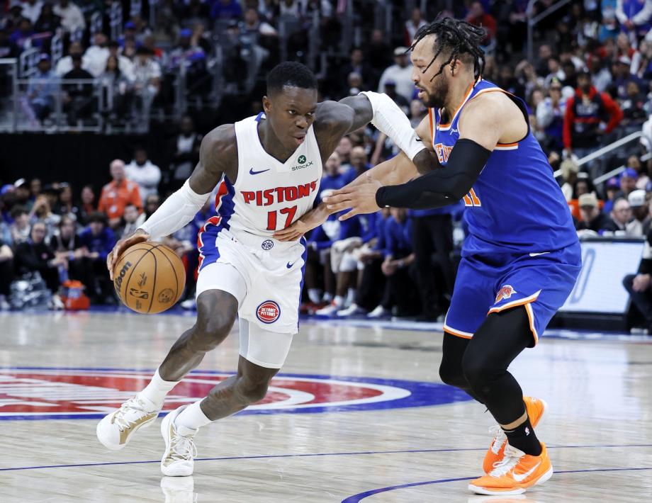 布伦森32+11 尼克斯险胜活塞取赛点