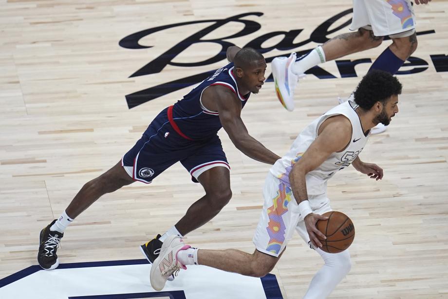 多人得分上双 掘金力克快船赢下天王山之战