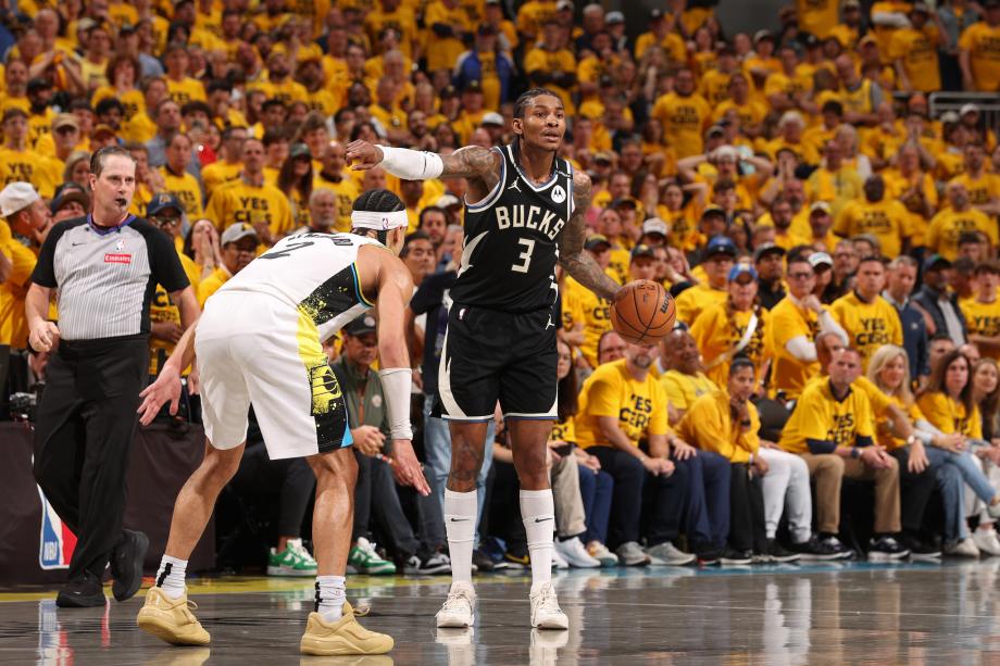 哈利伯顿1秒准绝杀 步行者险胜雄鹿