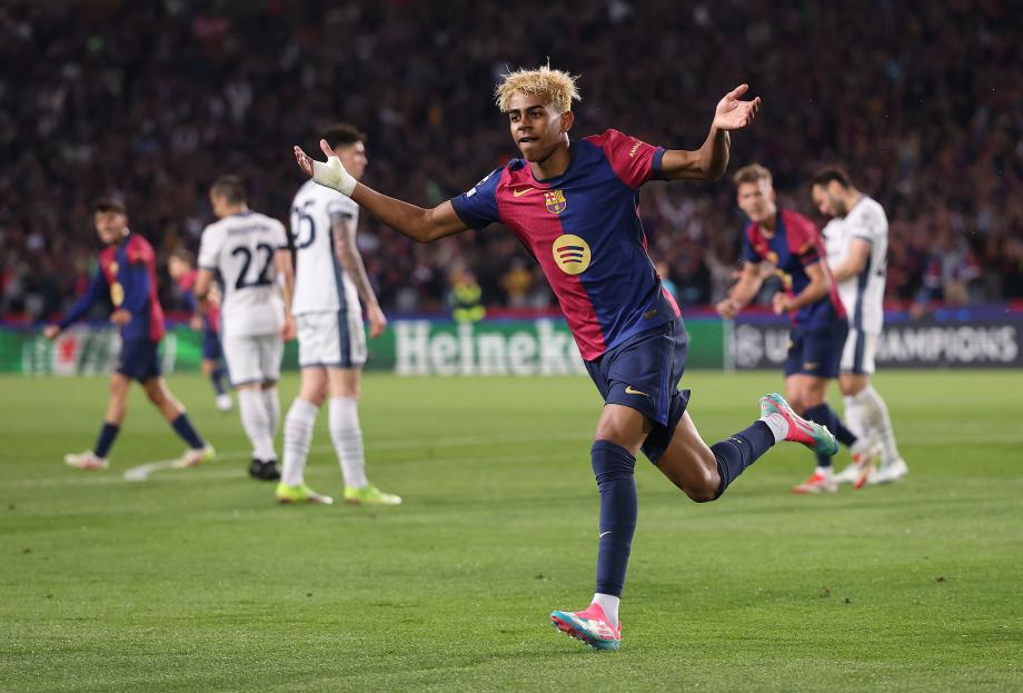 邓弗里斯2射1传亚马尔费兰破门 巴萨3-3国米