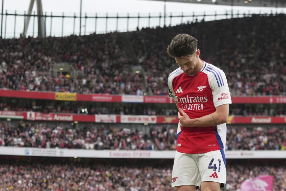 英超-阿森纳1-2遭伯恩茅斯双杀领先曼城3分