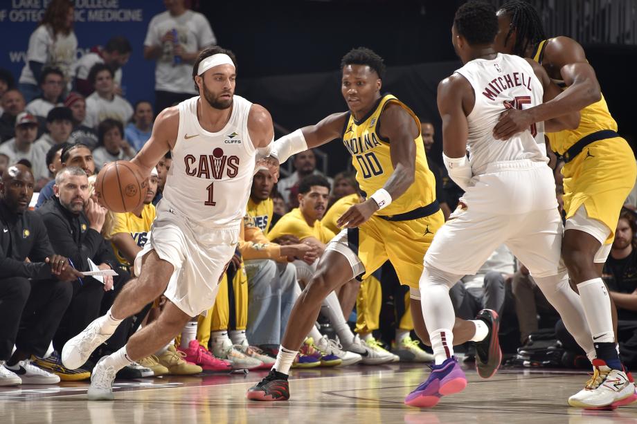 哈利伯顿三分绝杀米切尔48分 步行者胜骑士