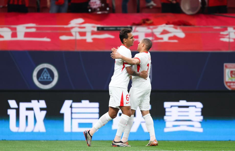 莱昂纳多进球古斯塔沃破门 海港主场胜海牛