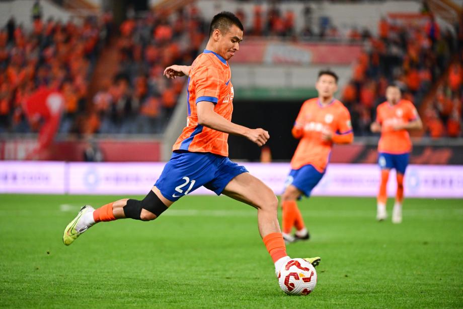 中超-卡扎伊什维利戴帽王钰栋双响 泰山4-2浙江