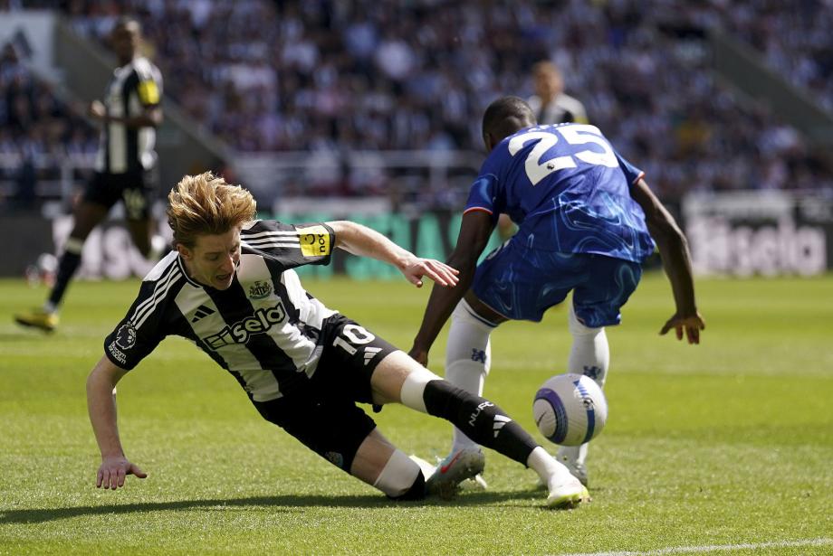 托纳利闪击吉马拉斯破门 十人切尔西0-2纽卡