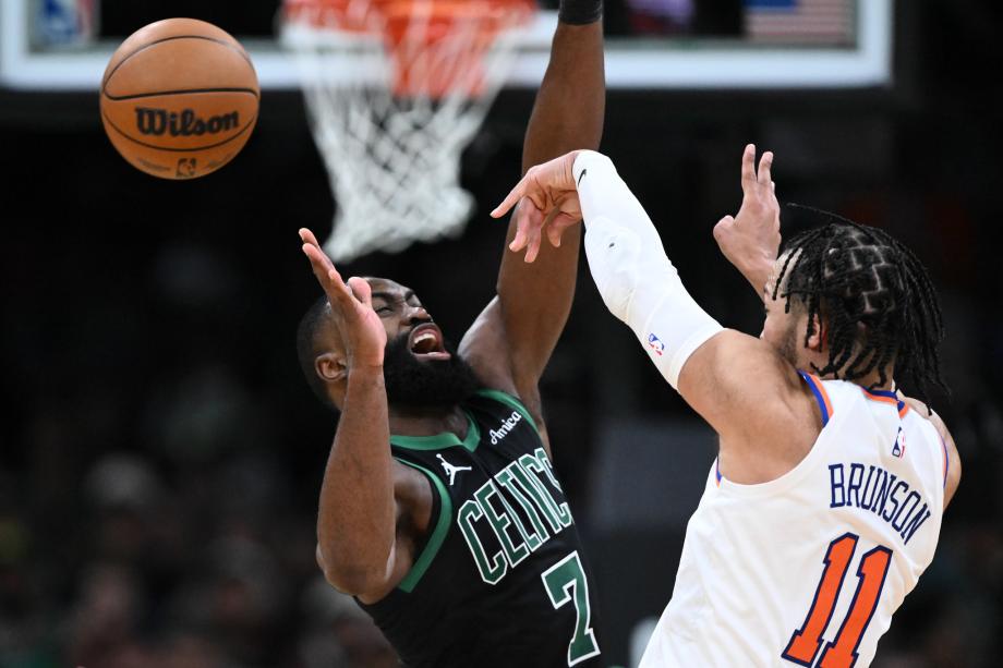 怀特34分布伦森22+6 塔图姆缺阵绿军胜尼克斯2-3