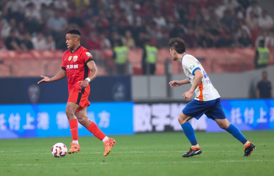 中超-卡扎伊什维利破门武磊赛季首球 海港1-1泰山