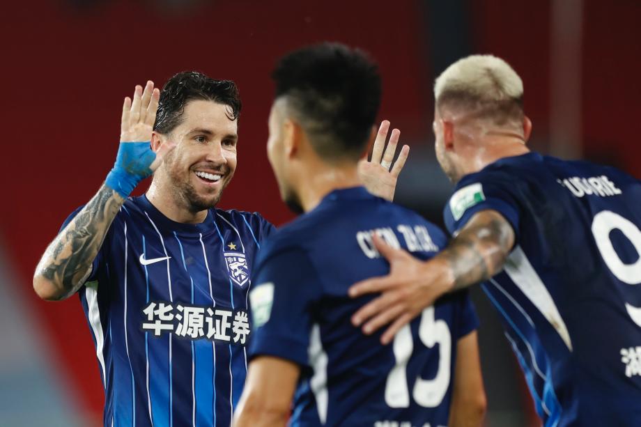[图]韦世豪点射图多列破门 成王人蓉城2-2武汉三镇FIFA投注网体育信息