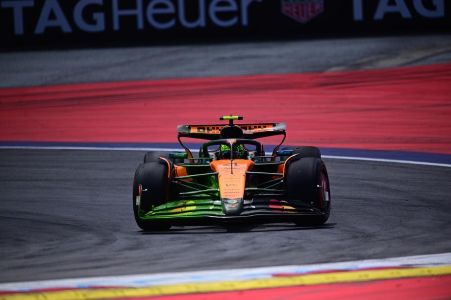 [图]F1奥地利站排位赛：诺里斯夺杆位 勒克莱尔第二体育集锦