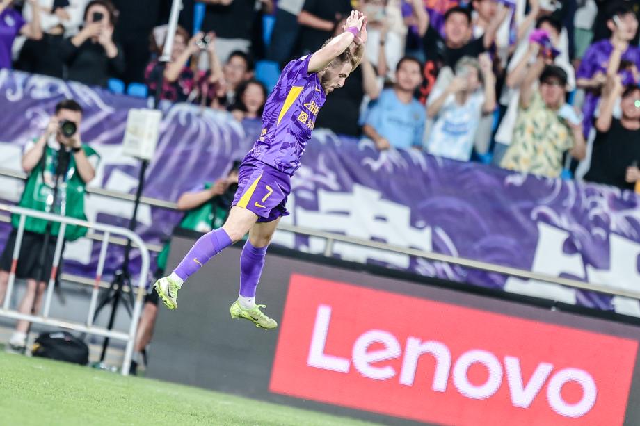 阿代米王秋明进球 天津津门虎击败成都蓉城