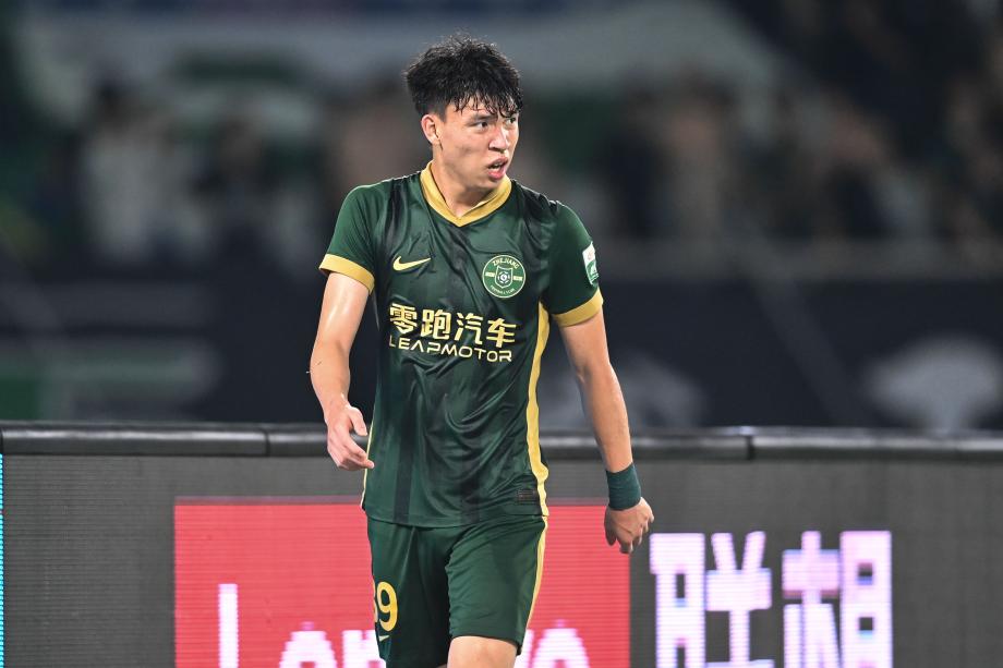 米特里策梅开二度 浙江队主场战胜云南玉昆