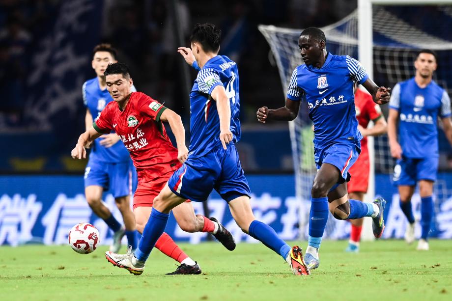 阿苏埃连续三场破门 申花3-2河南迎联赛四连胜