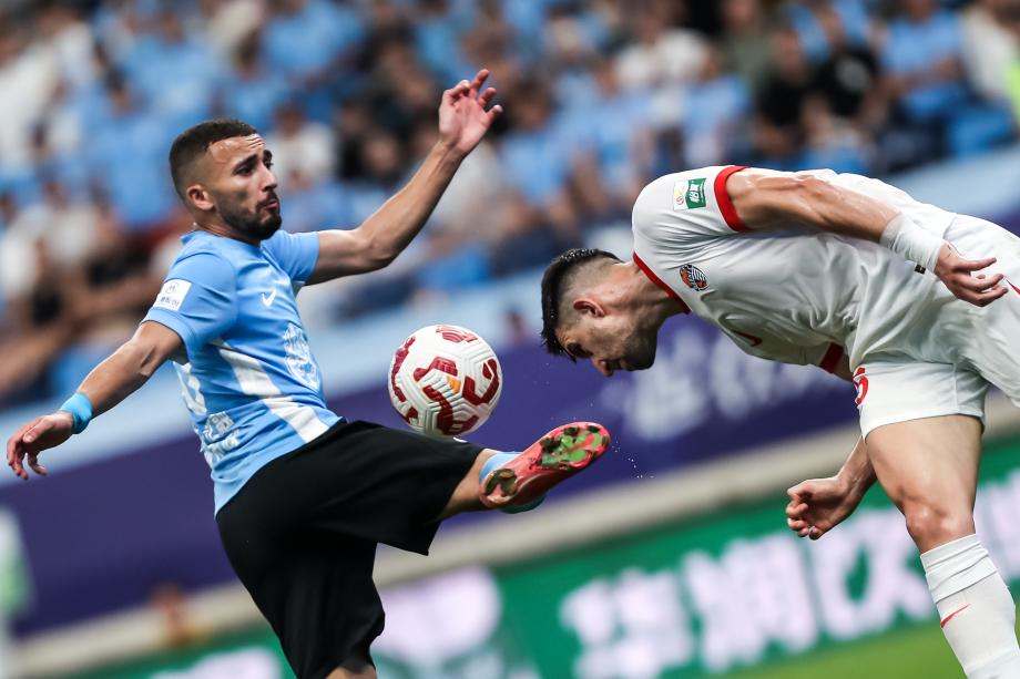 拉布亚德进球马莱莱破门 英博主场战胜海牛