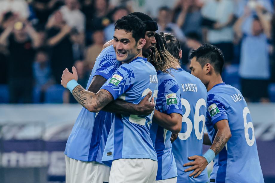 米特里策传射卡列洛两球 浙江胜深圳新鹏城