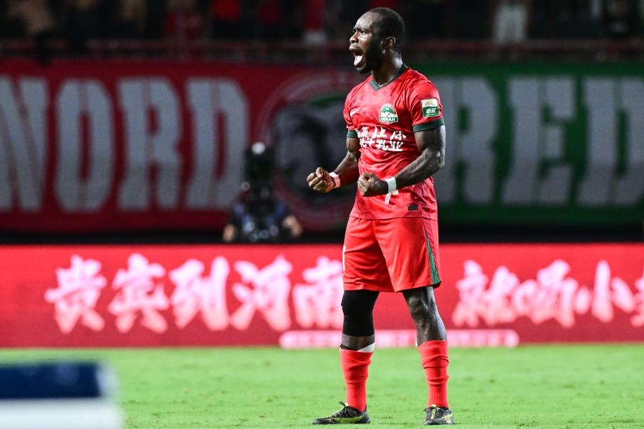 阿奇姆彭梅开二度 河南主场大胜深圳新鹏城