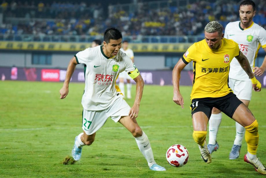 法比奥两球林良铭建功 北京国安3-1青岛西海岸