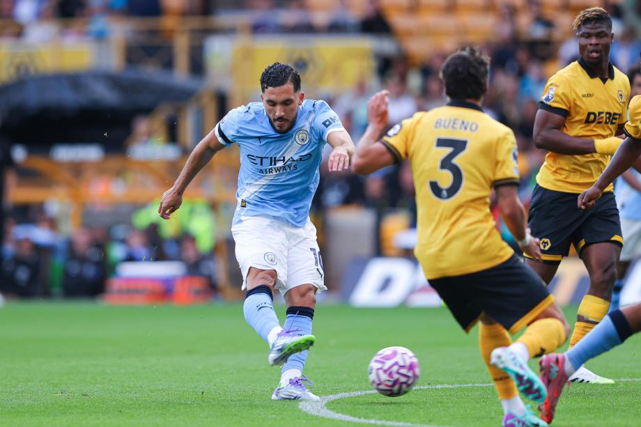 英超：哈兰德双响 曼城4-0狼队新赛季开门红