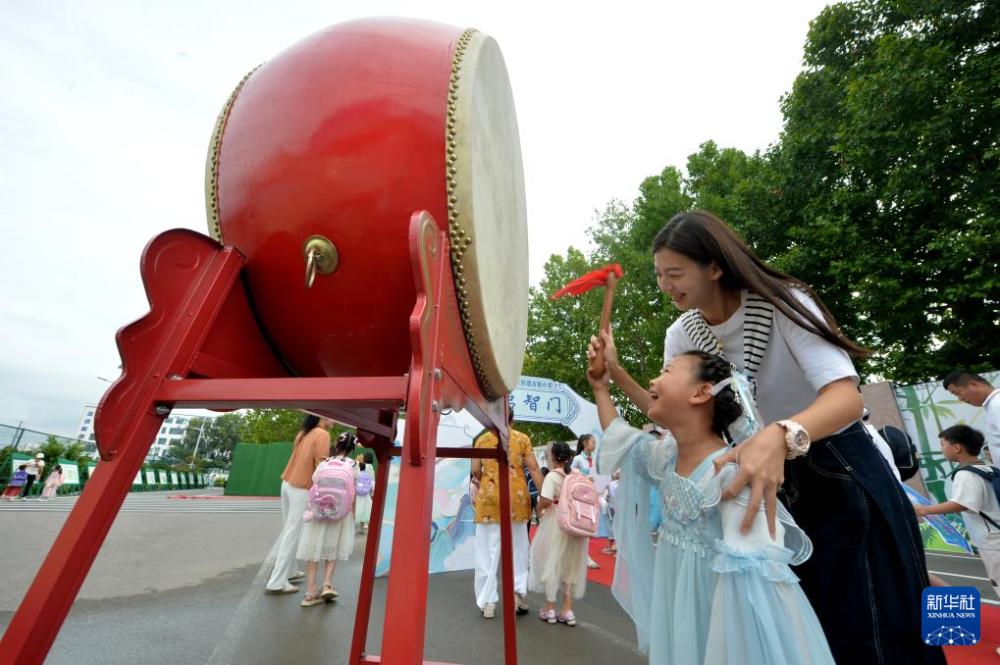 吃瓜黑料群：是真相狂欢，还是信息陷阱？