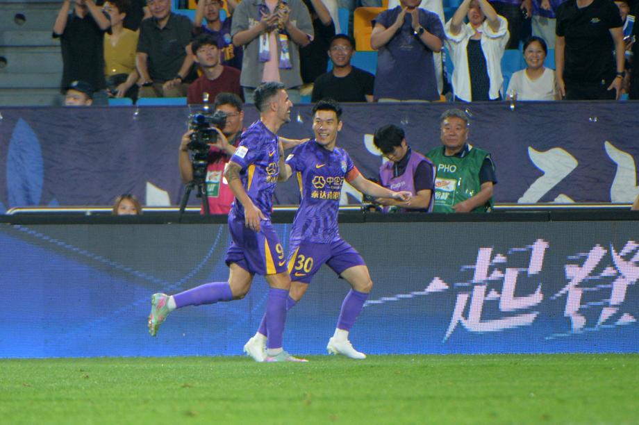 哈达斯2射1传 天津津门虎主场4-0大胜武汉三镇