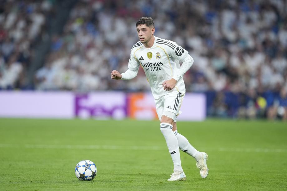 欧冠-姆巴佩双响卡瓦哈尔红牌 皇马2-1逆转马赛