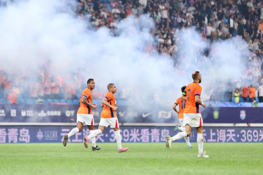 奥古斯托补时破门 青岛海牛主场平山东泰山