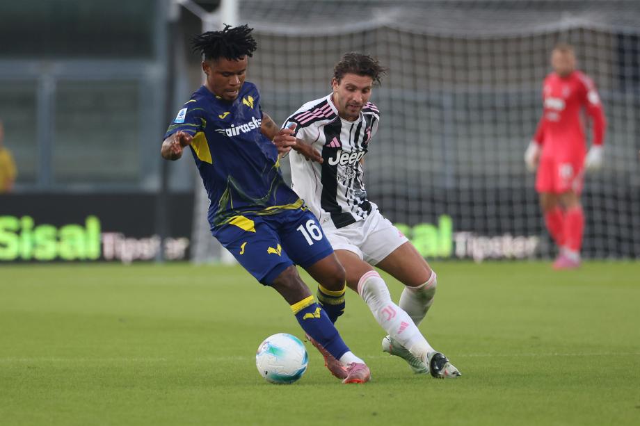 意甲-孔塞桑破门马里奥送点 尤文图斯1-1客平维罗纳