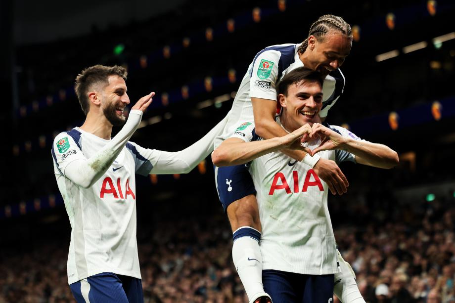 联赛杯-帕利尼亚倒钩破门 热刺3-0淘汰唐卡斯特