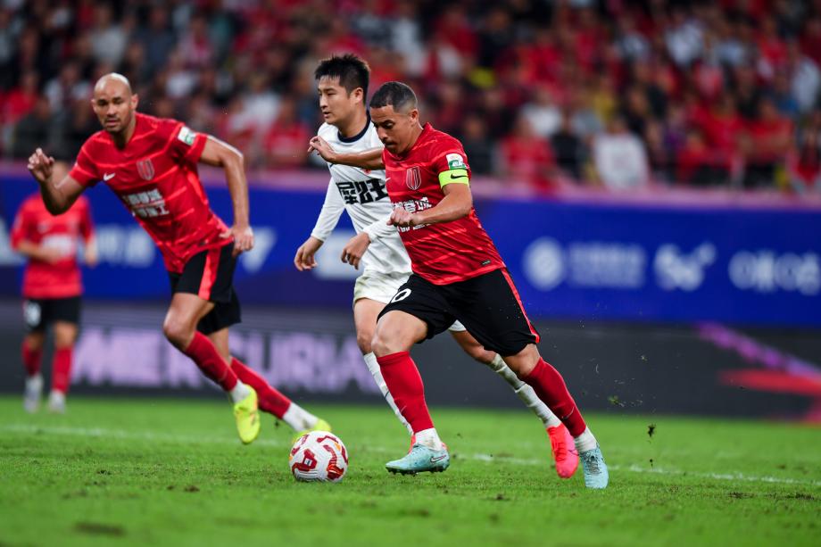 罗慕洛建功杨明洋破门 成都蓉城3-1梅州客家