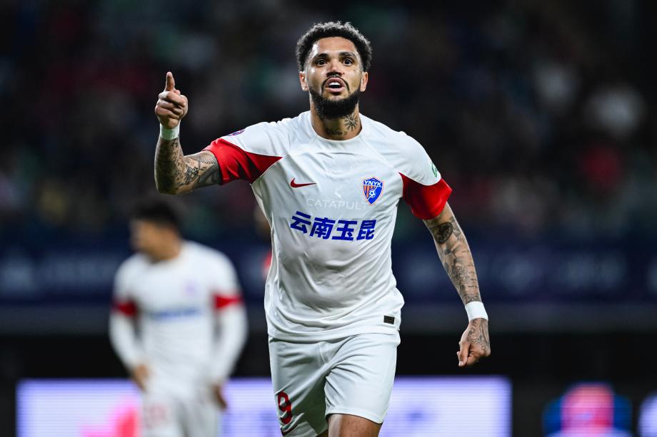 中超：恩里克梅开二度 云南玉昆客胜梅州客家