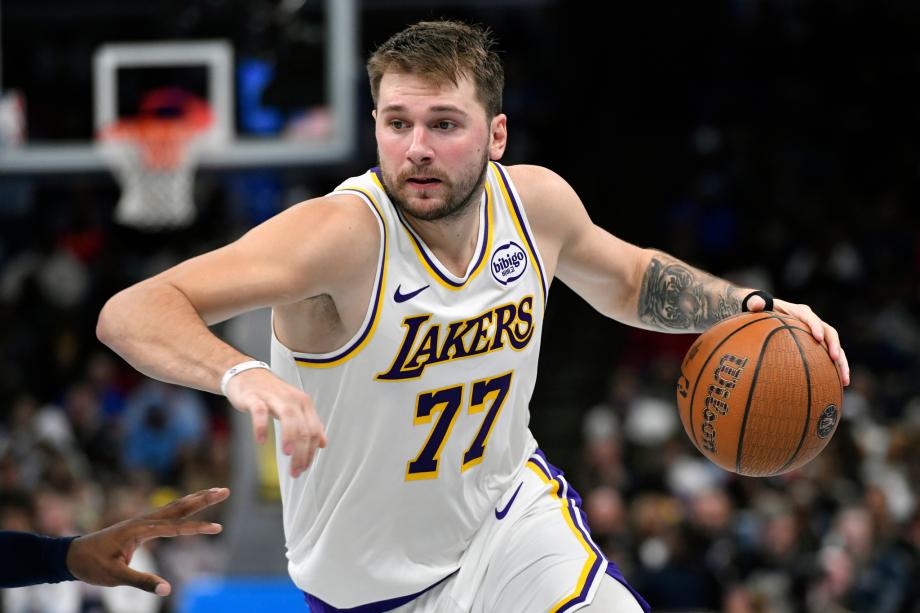 东契奇复出44+12+6里夫斯21分 湖人胜灰熊