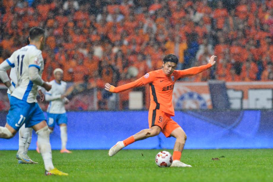 中超-佩德罗闪击制胜 云南玉昆1-0青岛西海岸