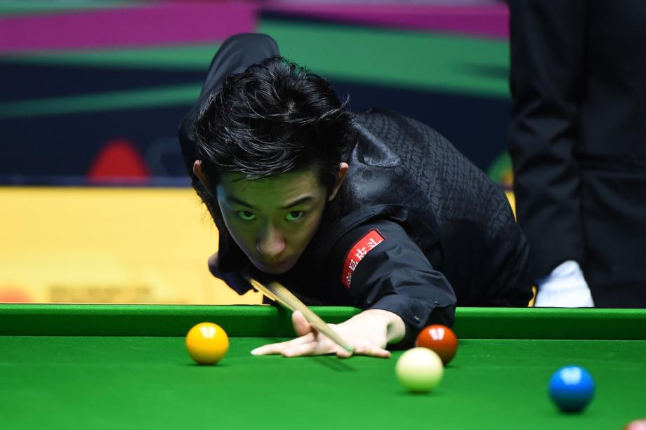 [图]吴宜泽6-4逆转特鲁姆普 挺进斯诺克国锦赛八强