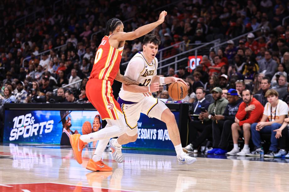 东契奇22+5+11 残阵老鹰7人上双终结湖人5连胜