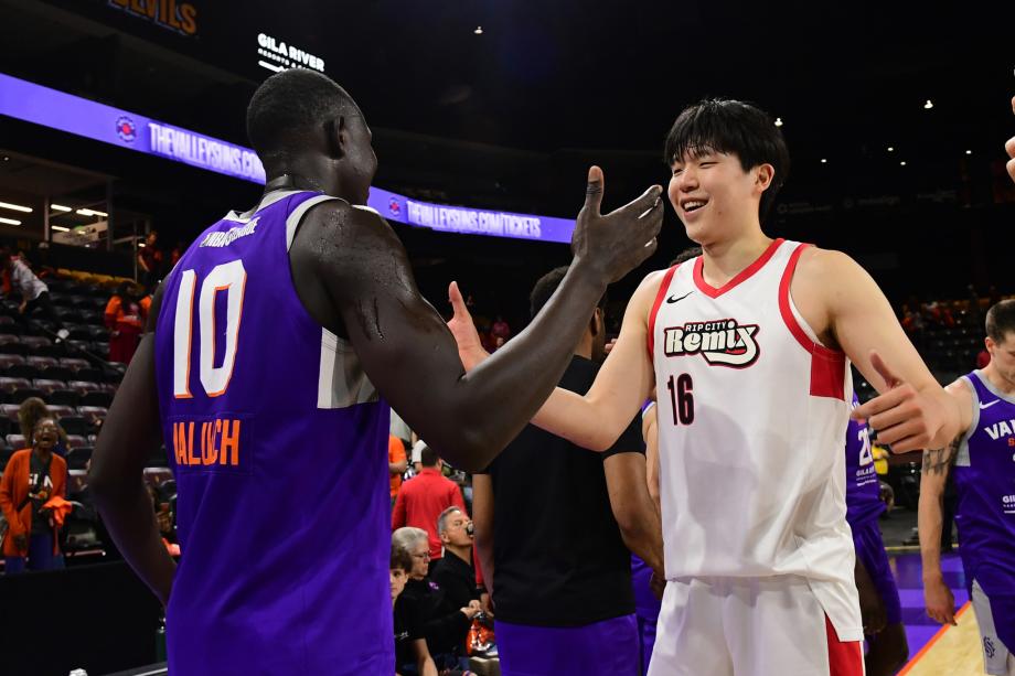 杨瀚森G联赛首秀8+13+4 混音22分逆转太阳